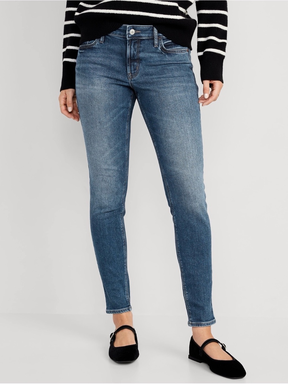 Old Navy Mid Rise Super Skinny Rockstar Jeans